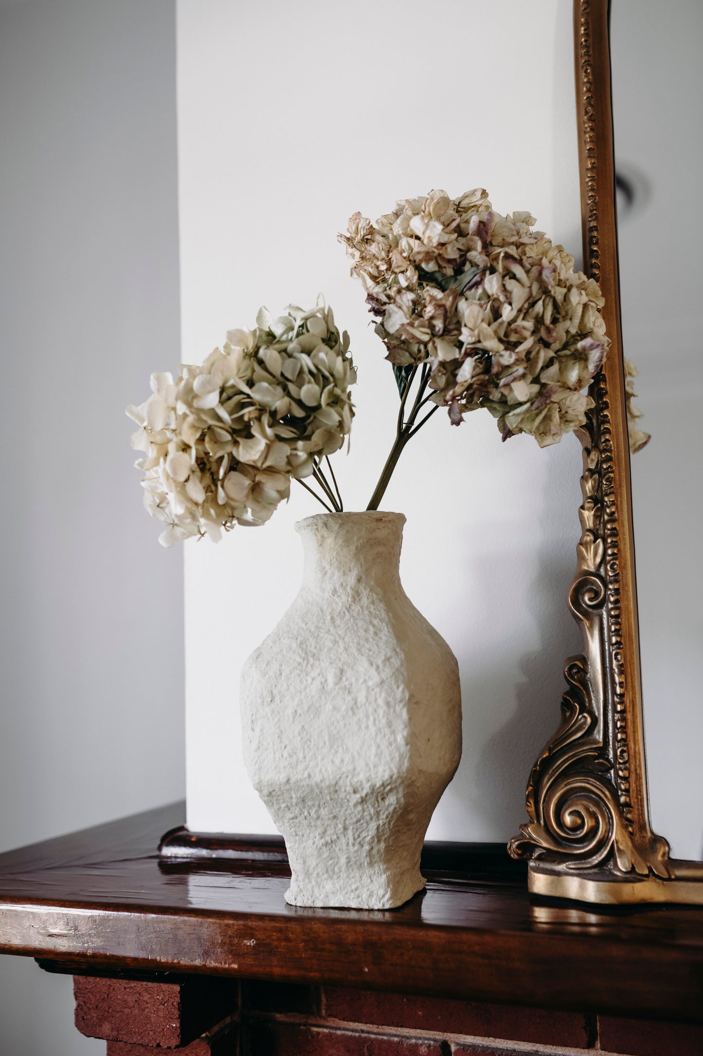 Lida Vase