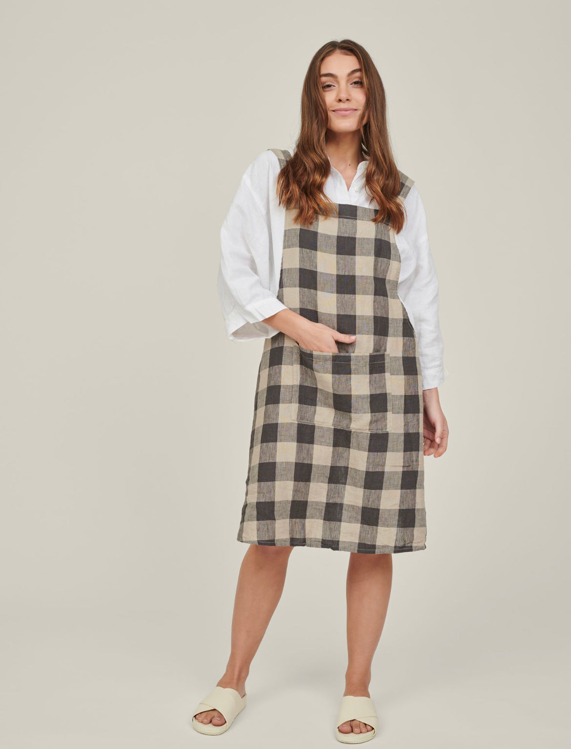 Linen Apron ~ Carlotta & Gee