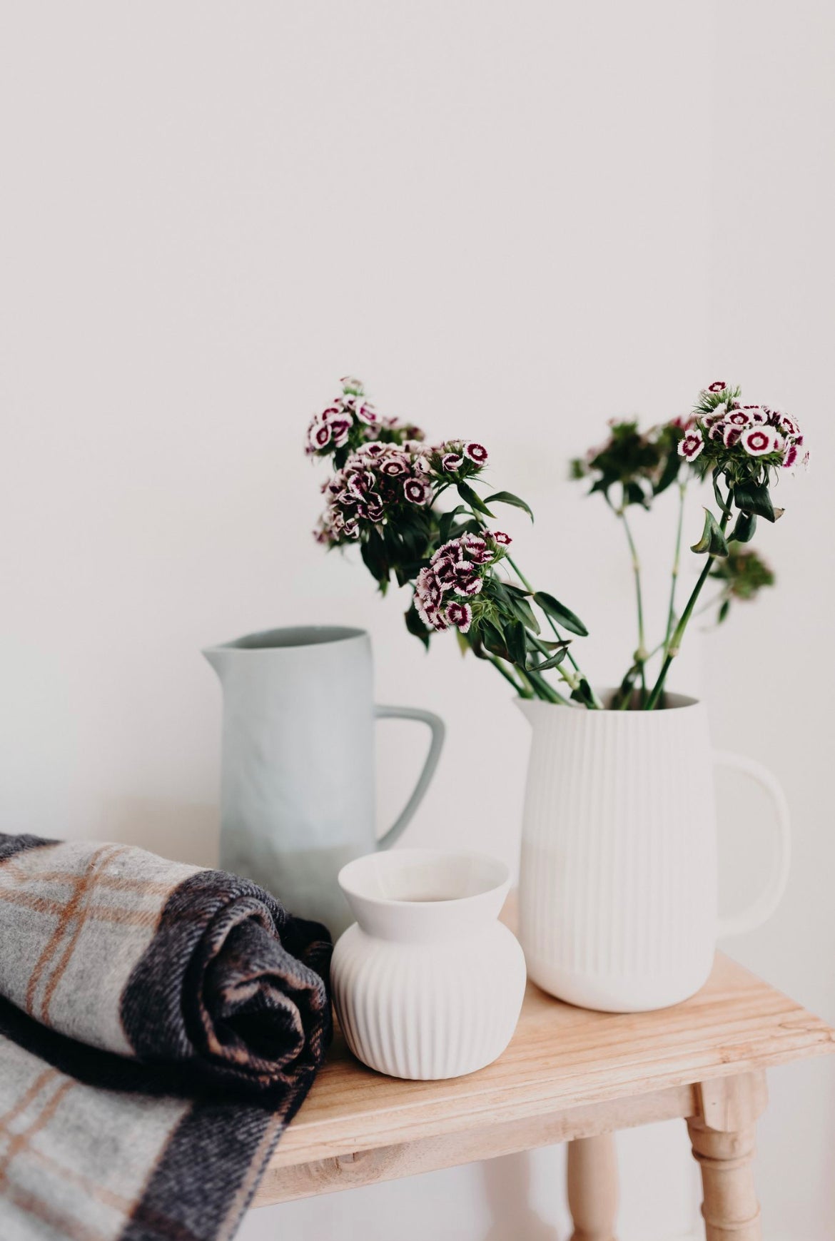 Duck Egg Jug (with handle)