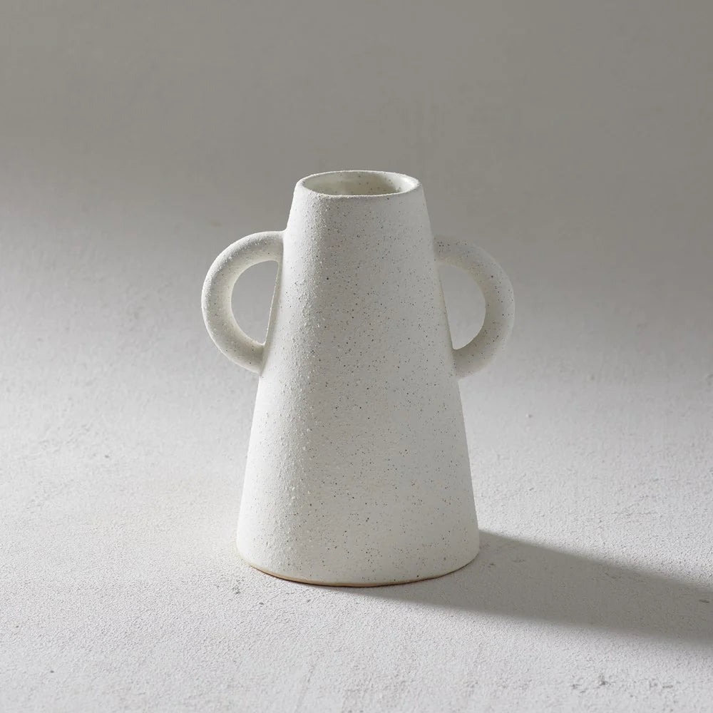 Avriel Vase