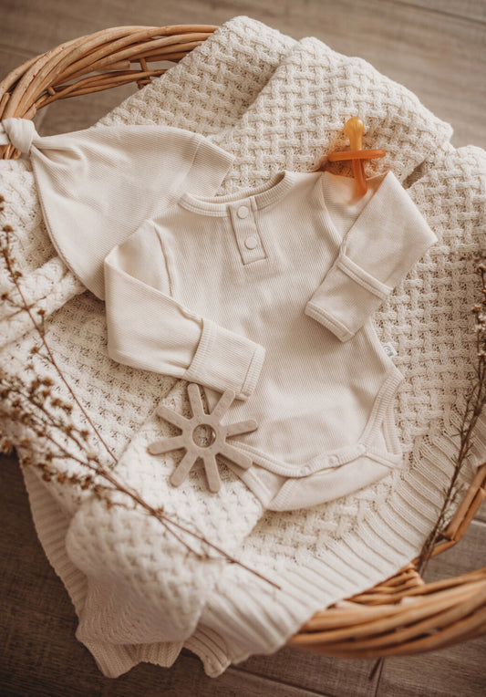 Halo Ribbed Knotted Beanie