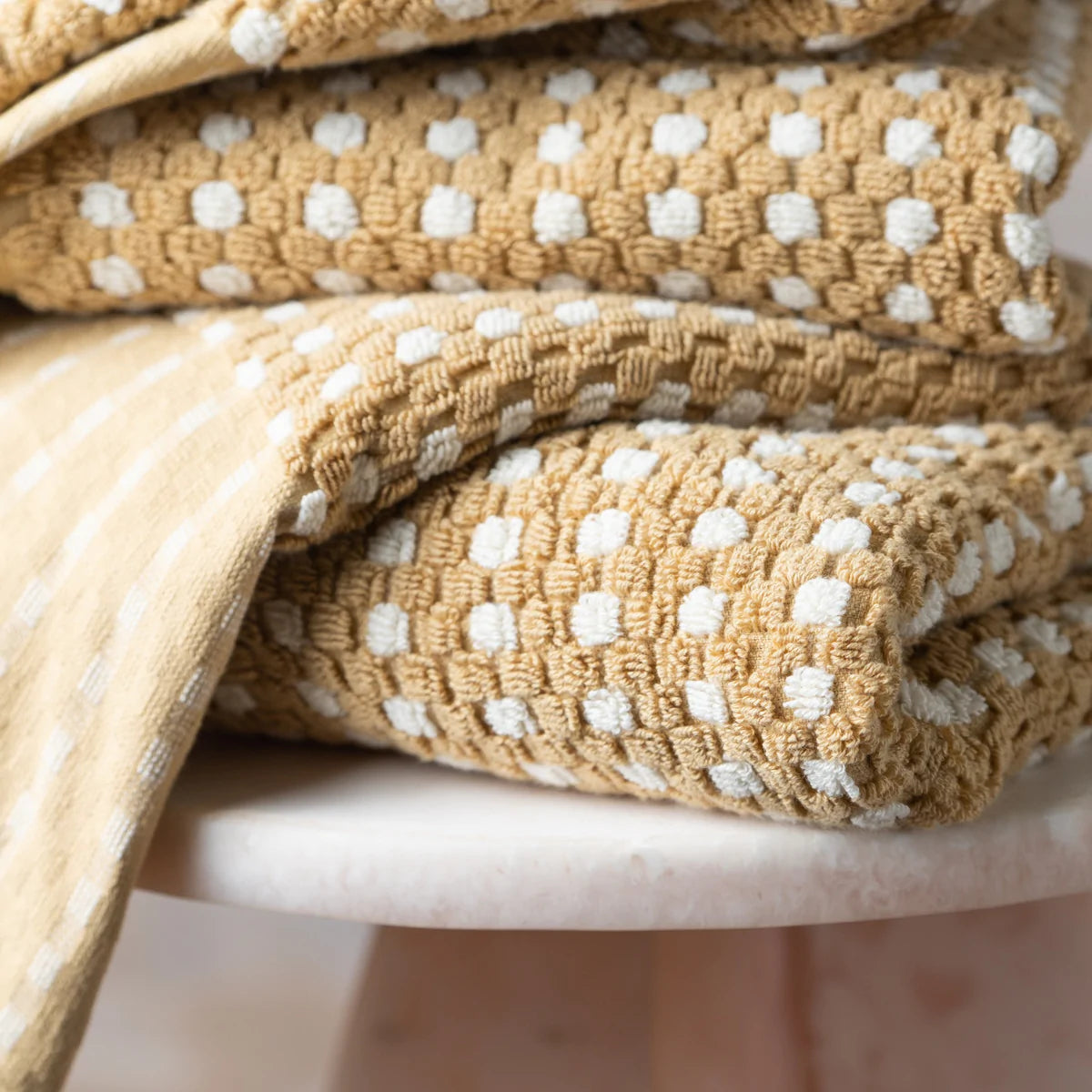 Chickpea Bath Sheet | Nutmeg