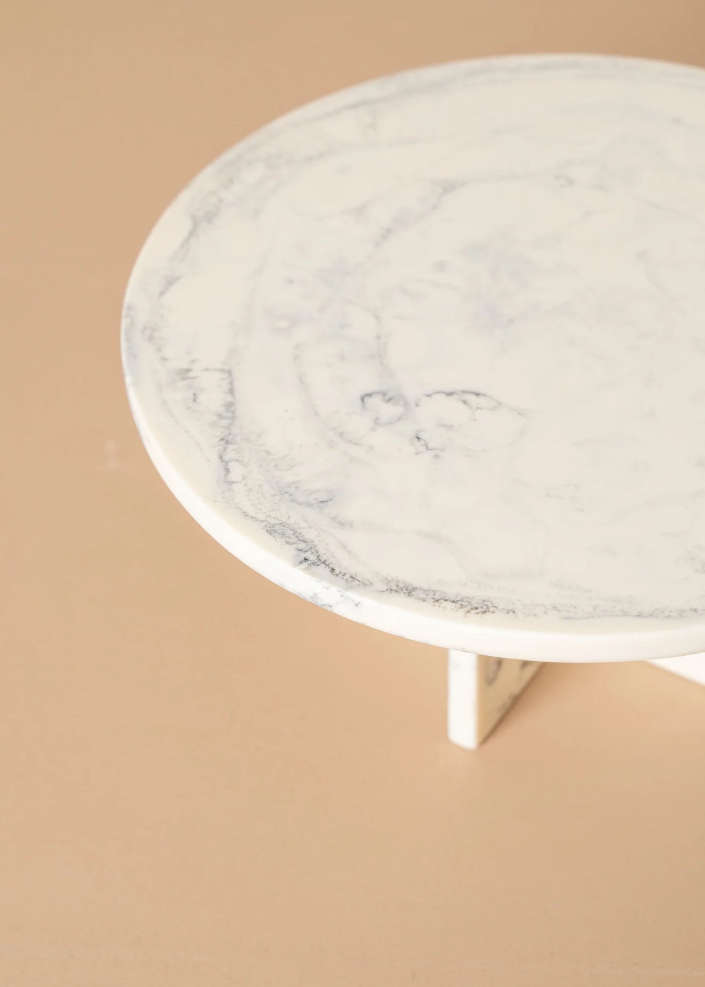 Flow Resin Cake Stand | Merle