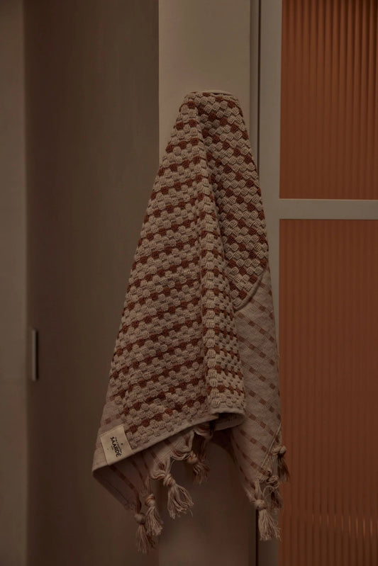 Chickpea Bath Sheet | Stone / Terracotta