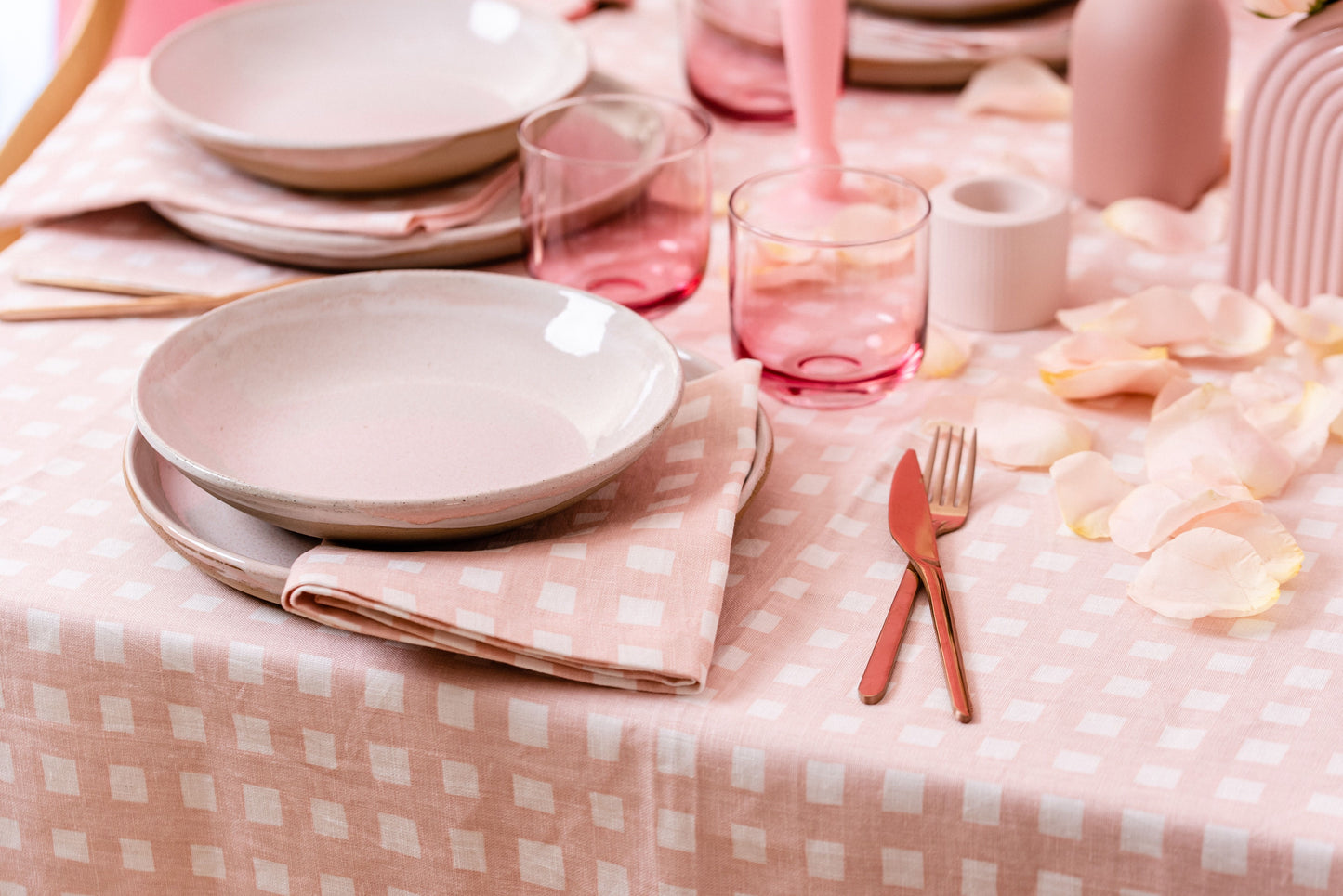Tablecloth | Gingham Tulle Pink